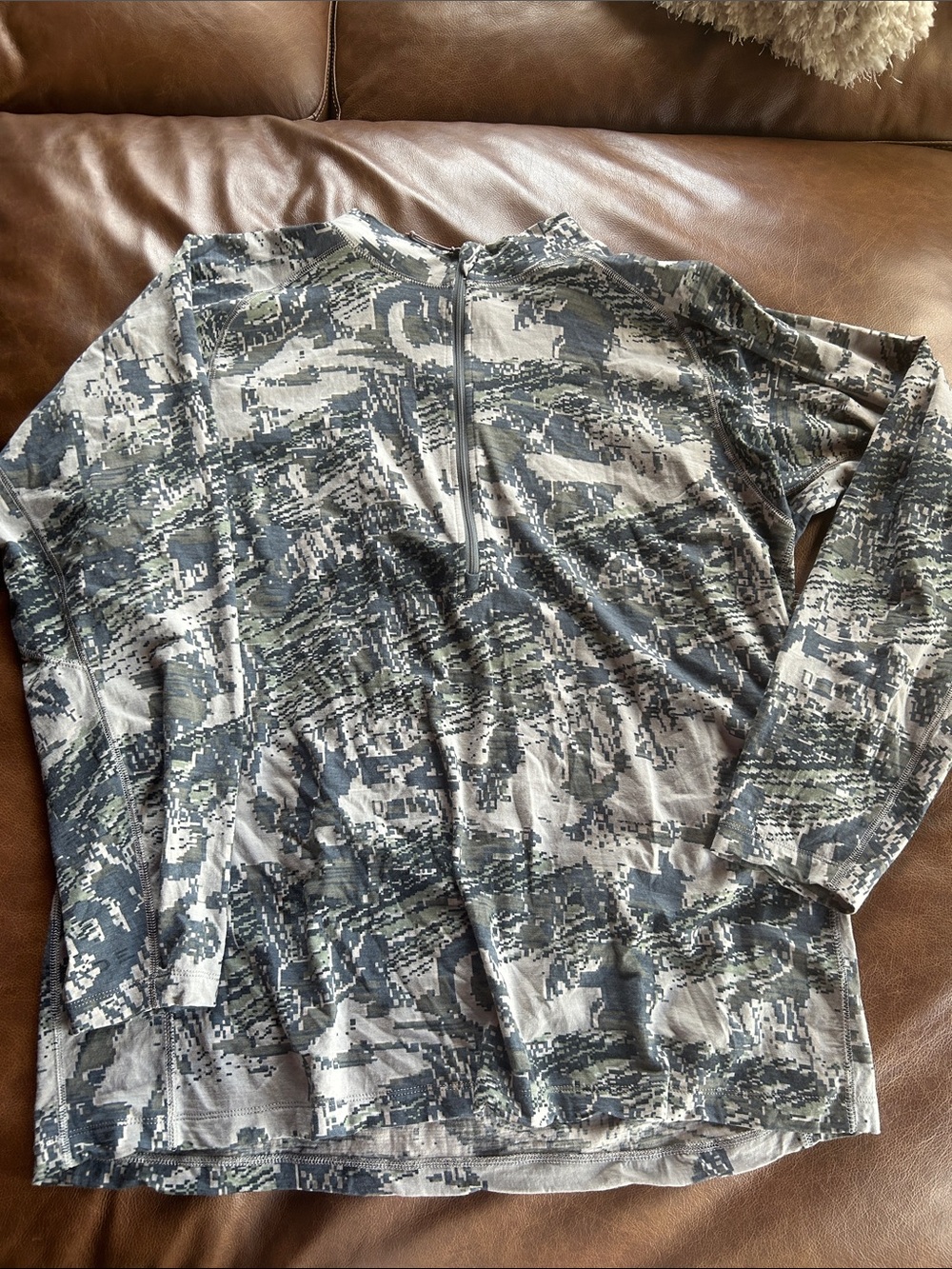 Sitka Digital Camo Pullover - Olive & Gray